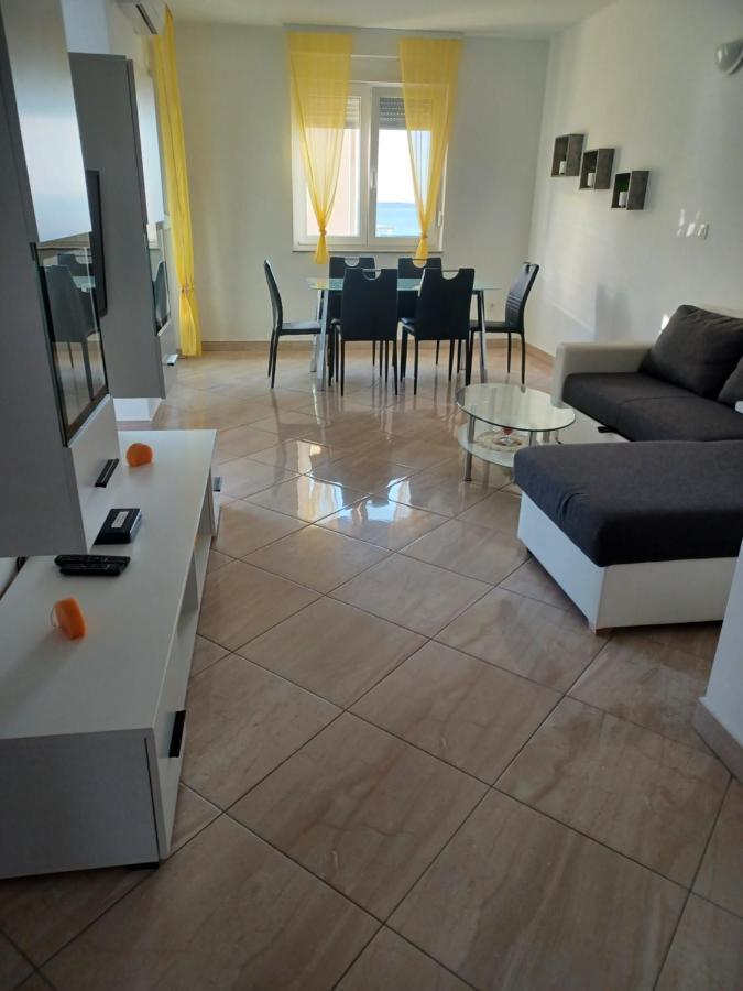 Apartmani Suncev Sjaj Ртина Екстериор снимка